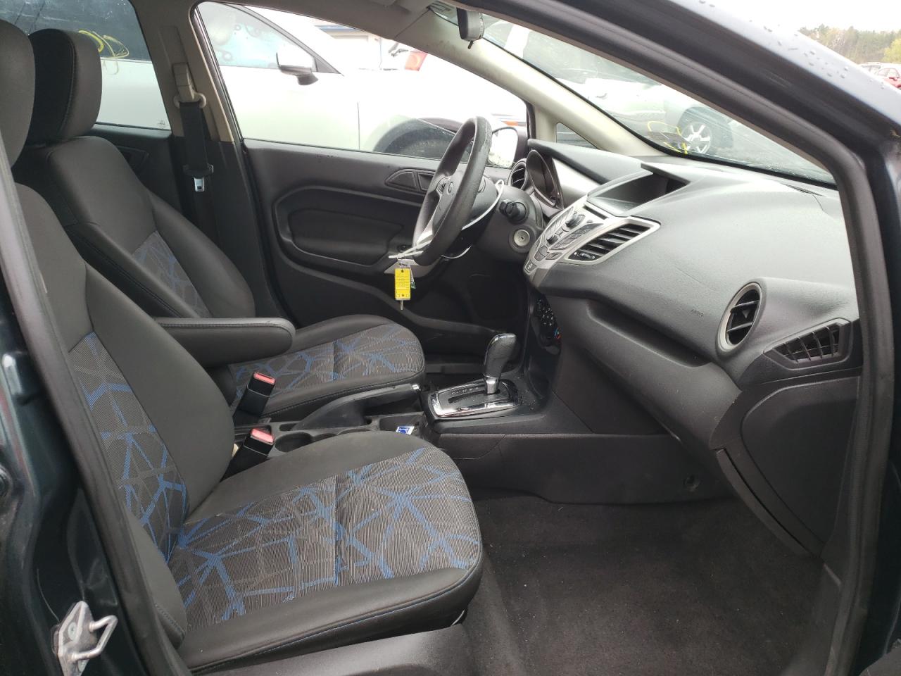 Photo 5 from auction – 2011 FORD FIESTA SE with VIN 3FADP4BJ7BM166516
