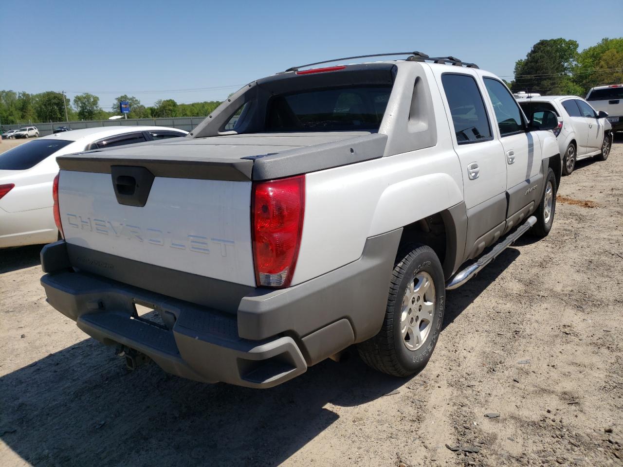 Photo 4 from auction – 2002 CHEVROLET AVALANCHE with VIN 3GNEC13TX2G352923