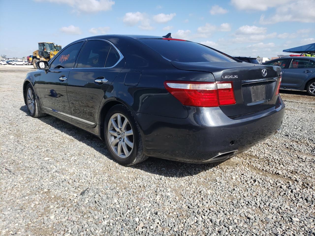 Photo 3 from auction – 2008 LEXUS LS 460 with VIN JTHBL46F585078192