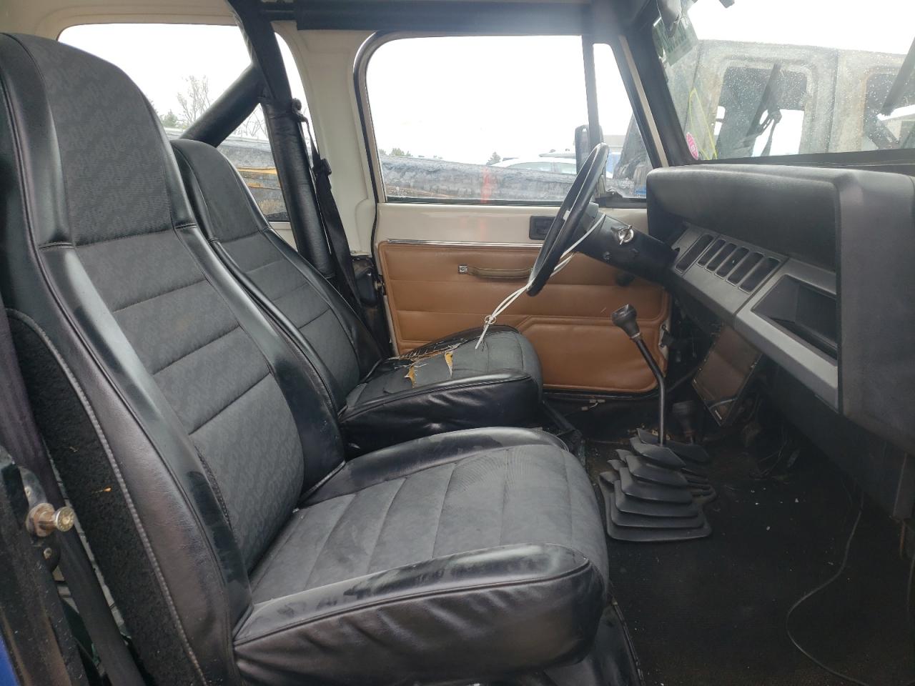 Photo 5 from auction – 1987 JEEP WRANGLER with VIN 2BCCV81J1HB543860