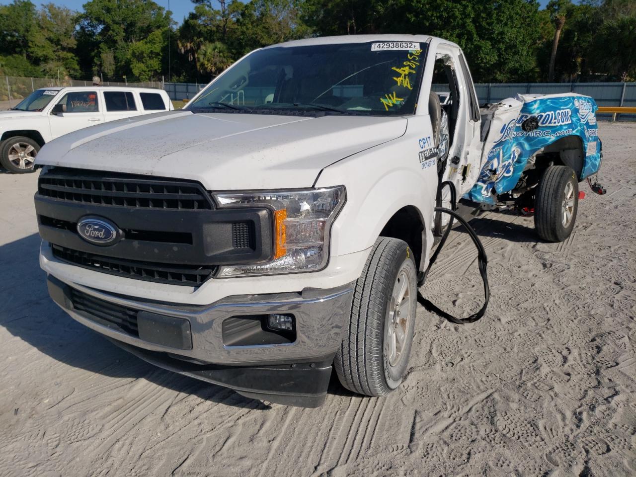 Photo 2 from auction – 2018 FORD F150 with VIN 1FTMF1CB4JKF68115