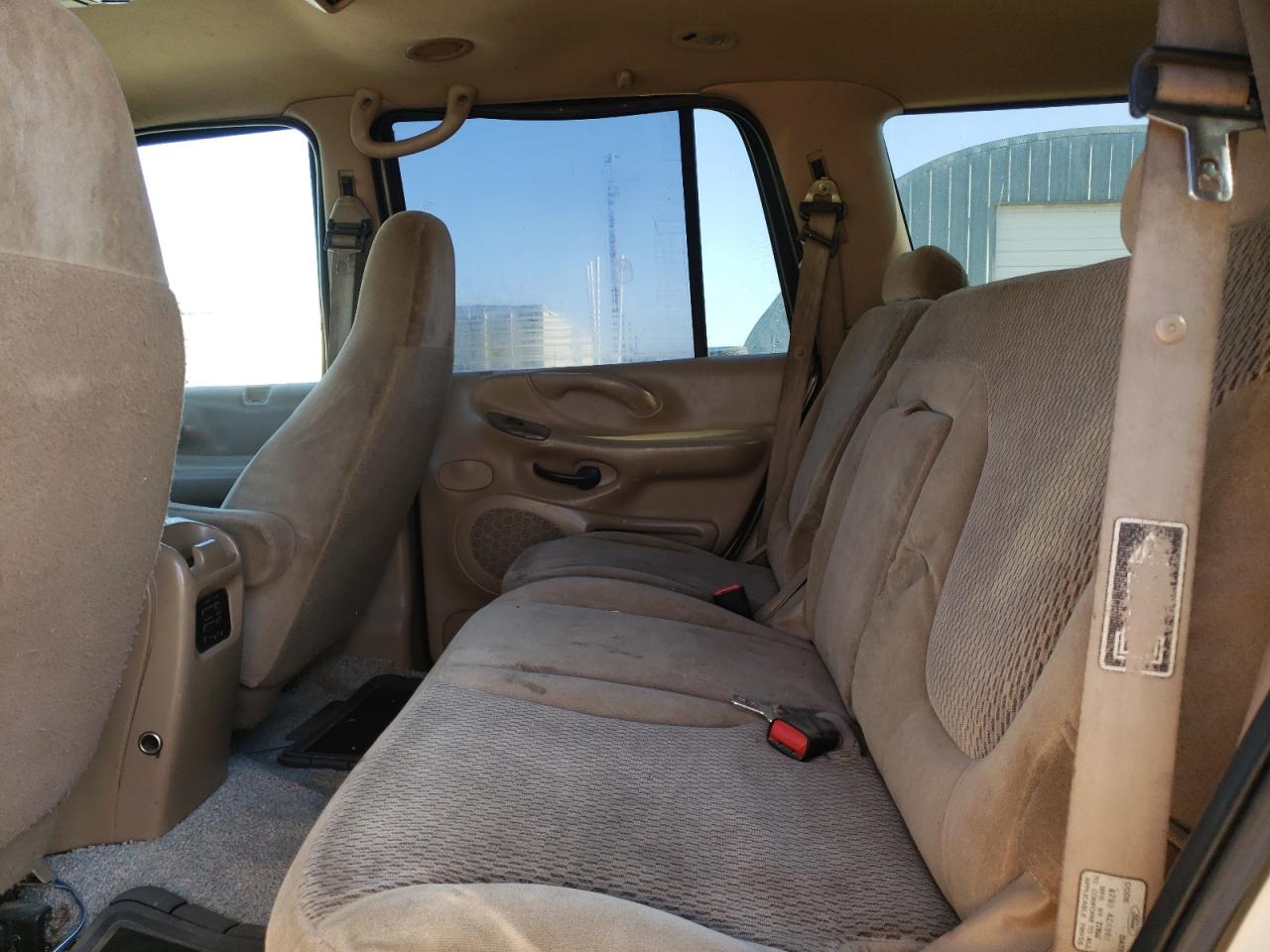 Photo 6 from auction – 1999 FORD EXPEDITION with VIN 1FMRU1867XLA56032
