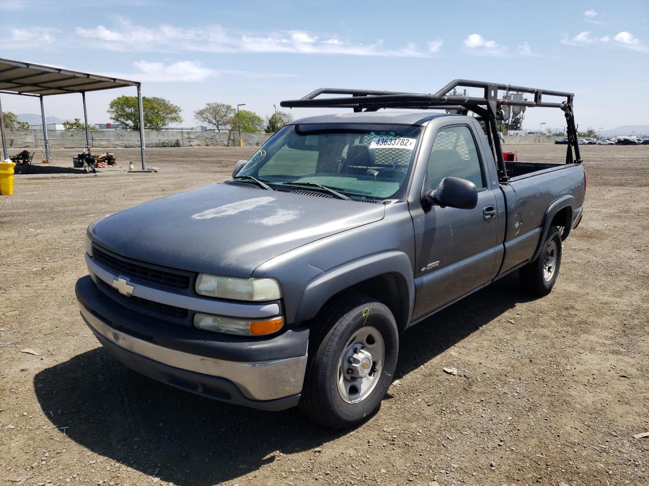 Photo 2 from auction – 2002 CHEVROLET SILVERADO with VIN 1GCGC24U82Z300155