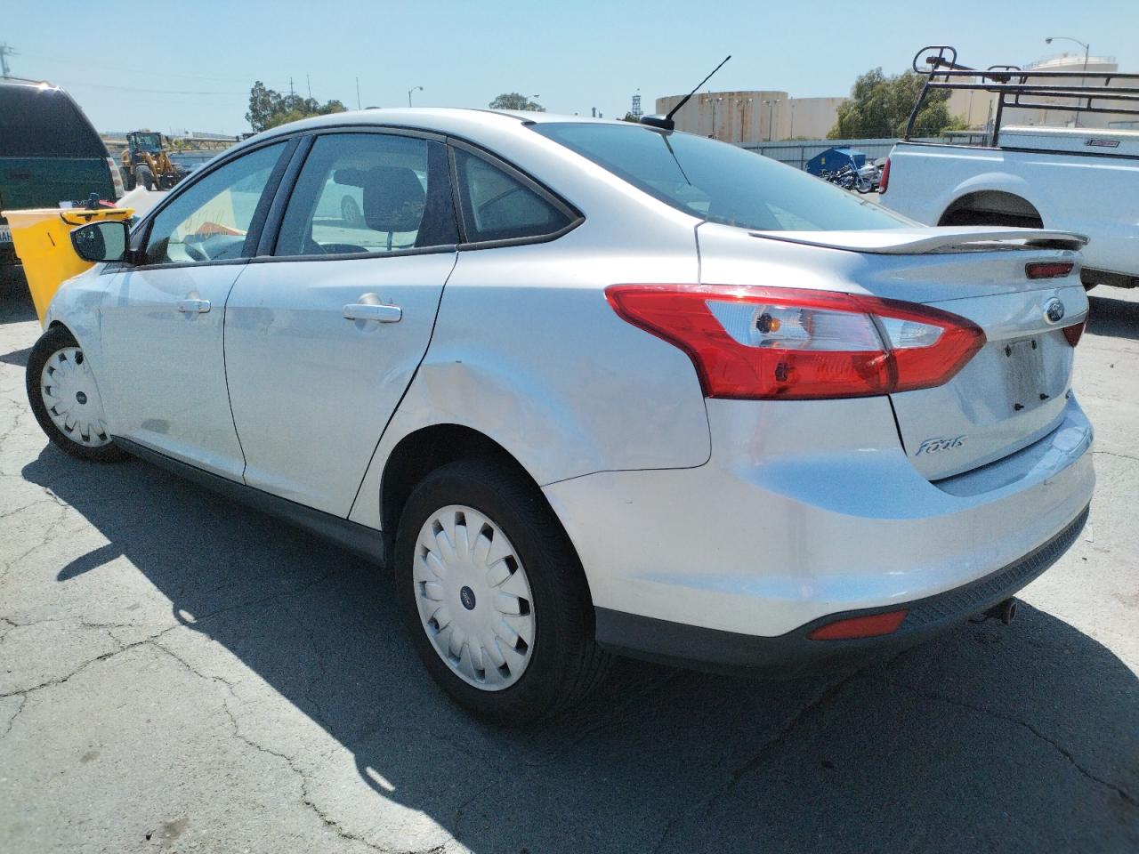 Photo 3 from auction – 2012 FORD FOCUS SE with VIN 1FAHP3F22CL155568