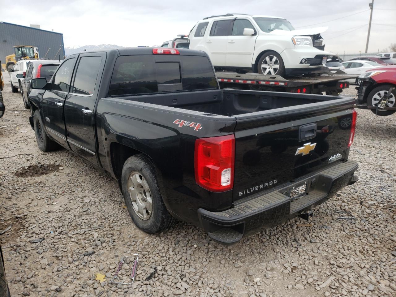 Photo 3 from auction – 2016 CHEVROLET SILVERADO with VIN 3GCUKTEC6GG329274