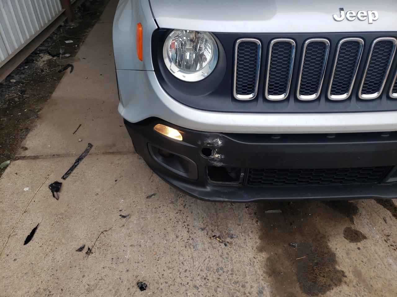 Photo 9 from auction – 2015 JEEP RENEGADE L with VIN ZACCJBBT4FPC14568