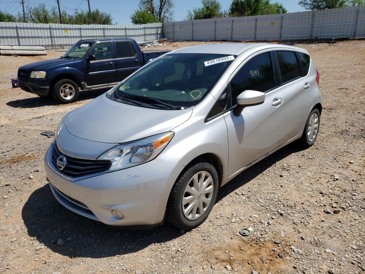 Photo 2 from auction – 2016 NISSAN VERSA NOTE with VIN 3N1CE2CP2GL403044