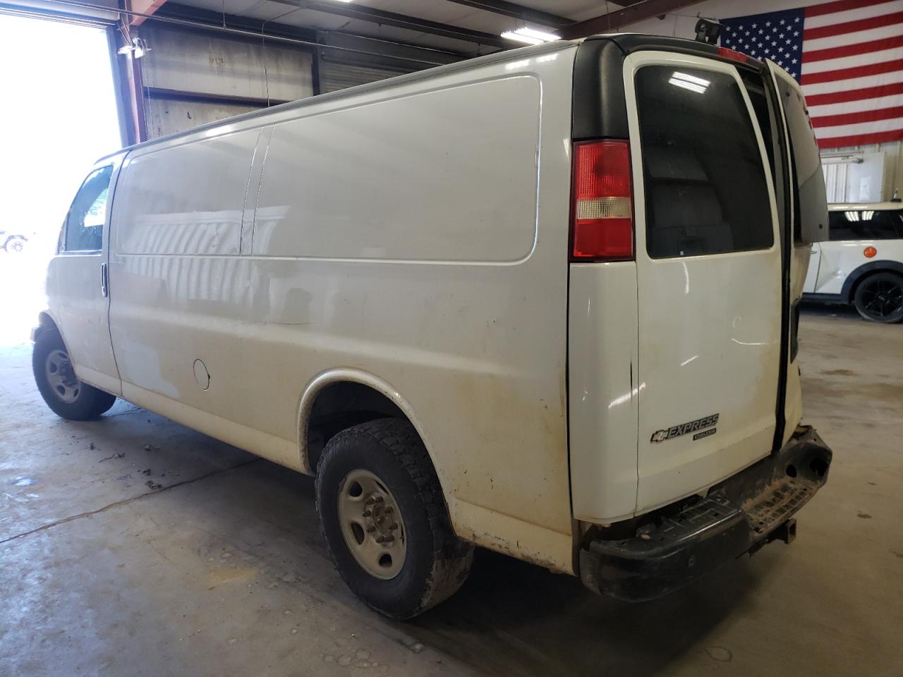 Photo 3 from auction – 2013 CHEVROLET EXPRESS G2 with VIN 1GCWGGCA7D1100163