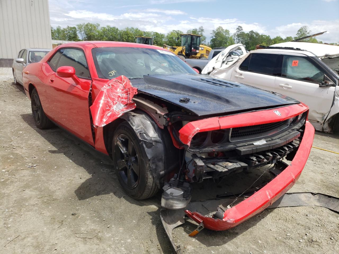 DODGE CHALLENGER 2009 with VIN 2B3LJ44V69H526523 - Photo from auction
