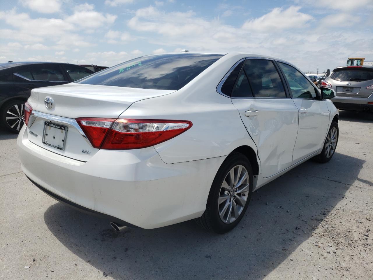 Photo 4 from auction – 2017 TOYOTA CAMRY LE with VIN 4T1BF1FK4HU792367
