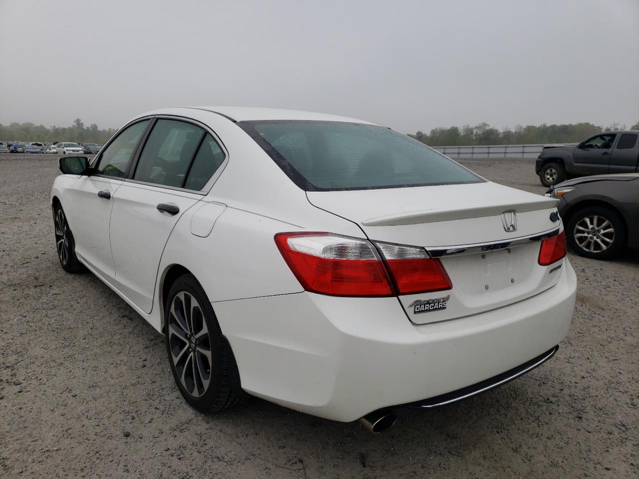 Photo 3 from auction – 2015 HONDA ACCORD SPO with VIN 1HGCR2F57FA166408