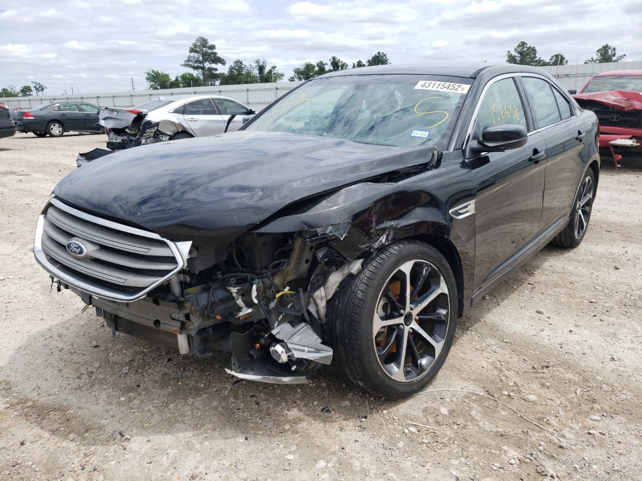 Photo 2 from auction – 2015 FORD TAURUS SEL with VIN 1FAHP2E86FG194001