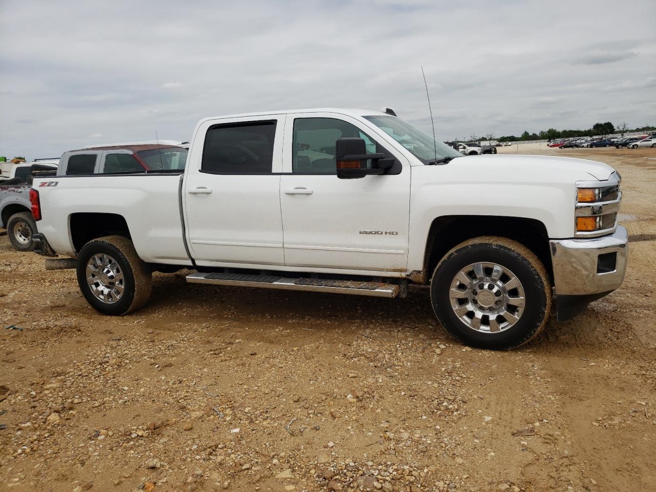 Photo 9 from auction – 2016 CHEVROLET SILVERADO with VIN 1GC1KVE86GF211947
