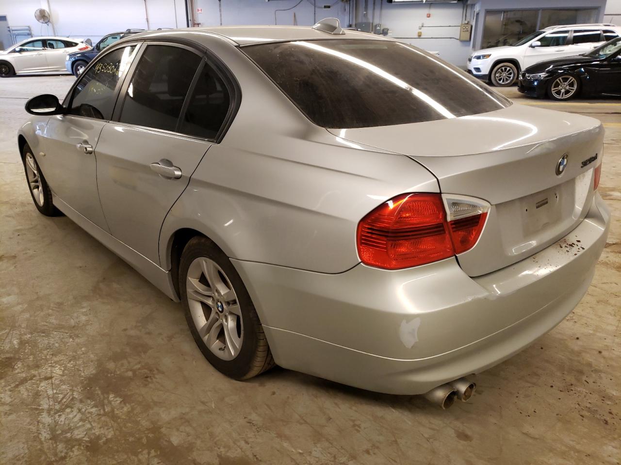 Photo 3 from auction – 2008 BMW 328 XI with VIN WBAVC93548K037039