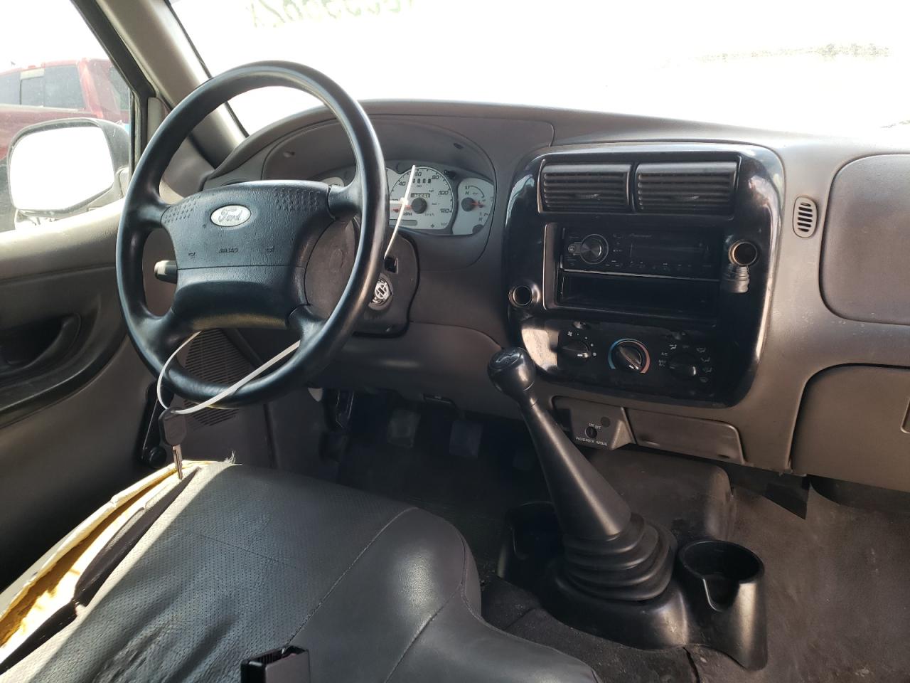 Photo 9 from auction – 2002 FORD RANGER with VIN 1FTYR10D72PB29591