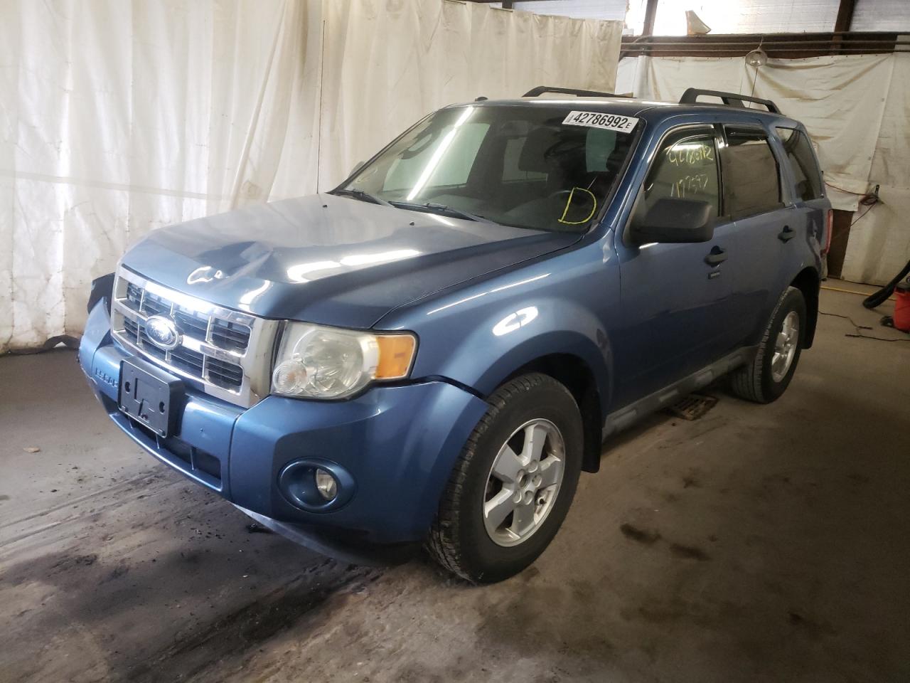 Photo 2 from auction – 2009 FORD ESCAPE XLT with VIN 1FMCU93G99KA43943