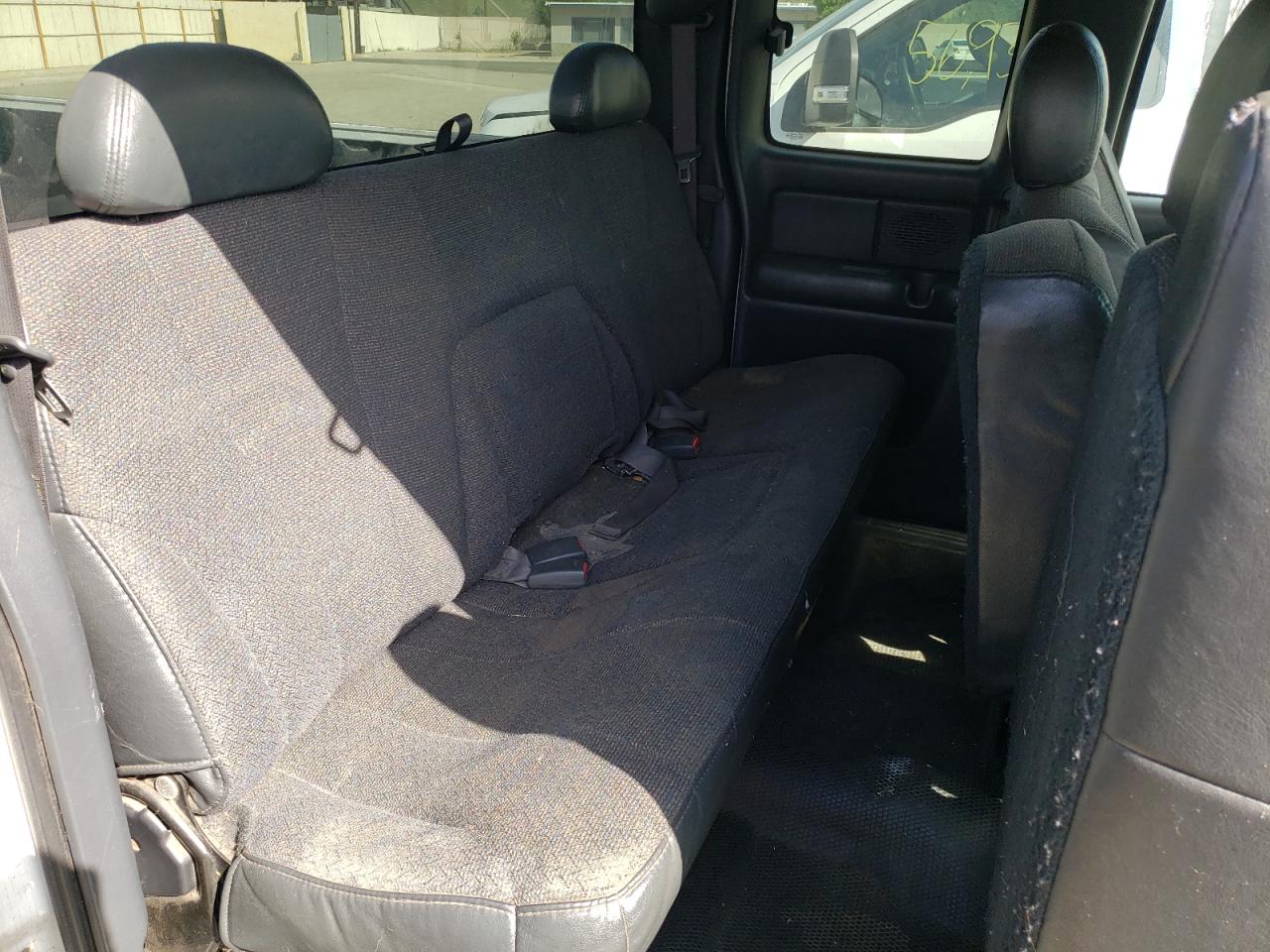 Photo 6 from auction – 2002 CHEVROLET SILVERADO with VIN 1GCHC29U72E259425