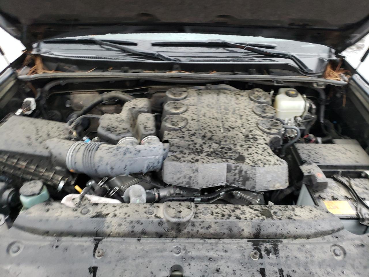 Photo 7 from auction – 2019 TOYOTA 4RUNNER SR with VIN JTEBU5JR5K5726221