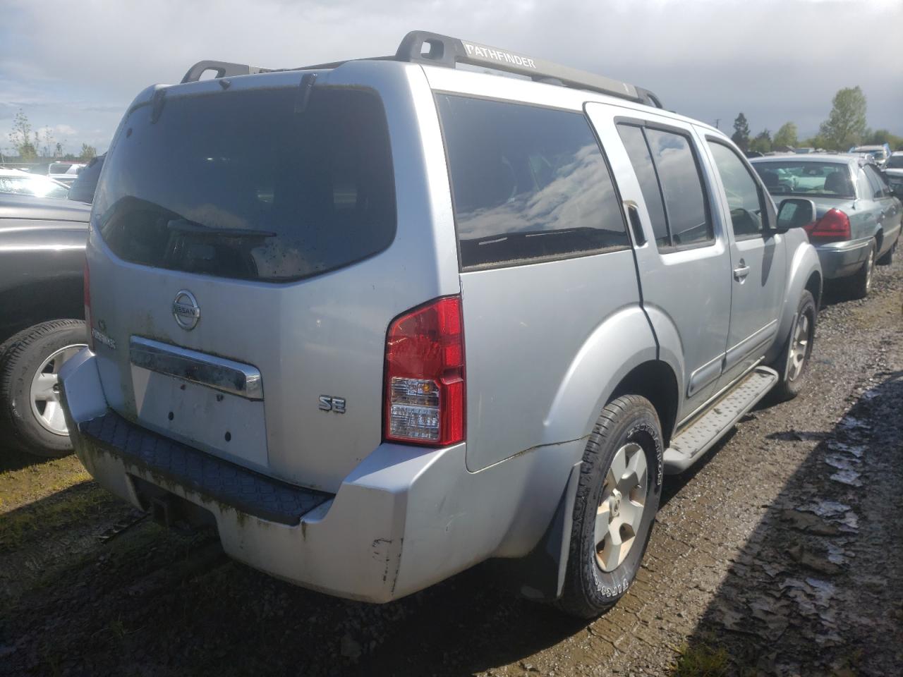 Photo 4 from auction – 2005 NISSAN PATHFINDER with VIN 5N1AR18WX5C781457