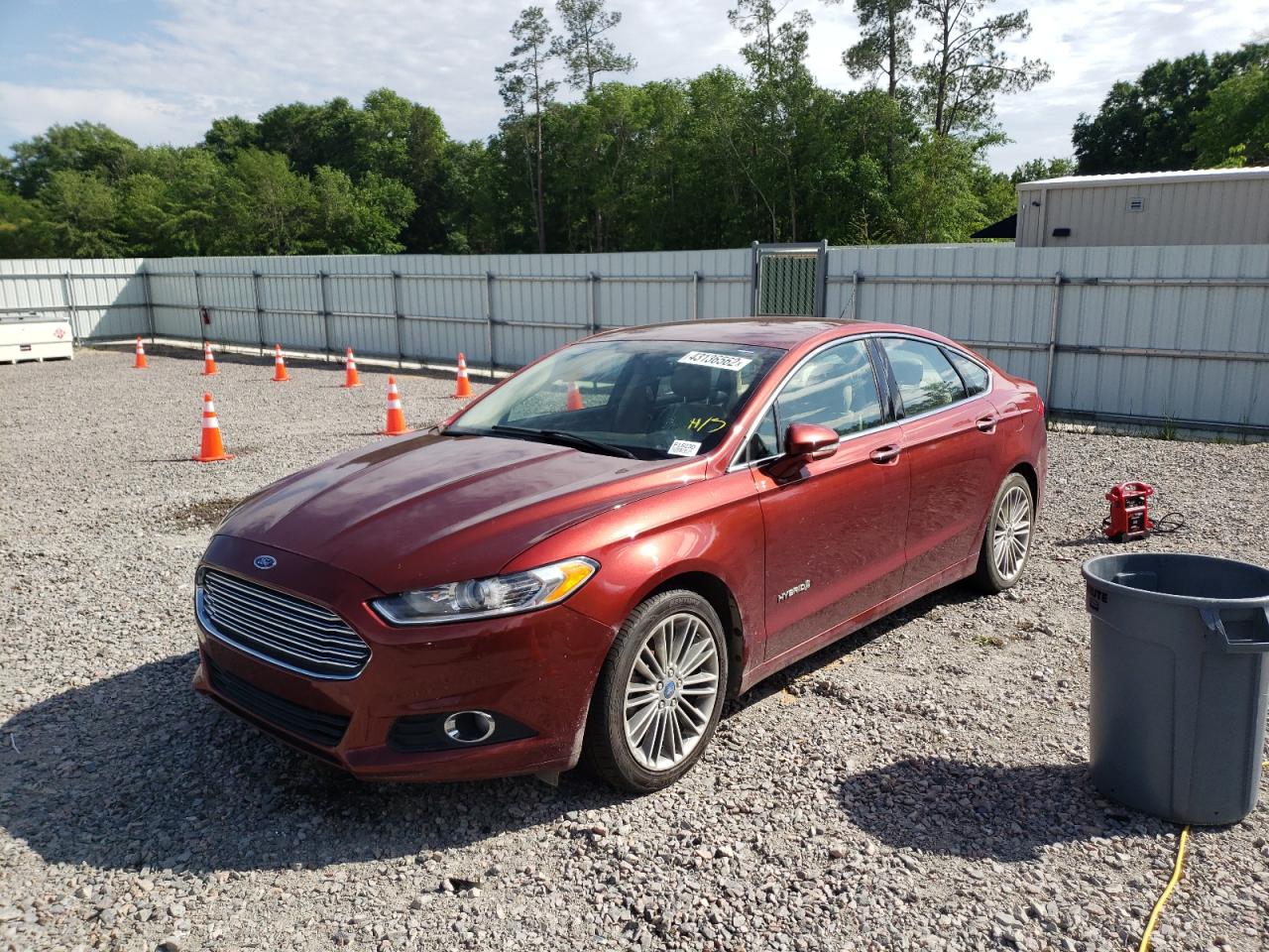 Photo 2 from auction – 2014 FORD FUSION SE with VIN 3FA6P0LU4ER146306