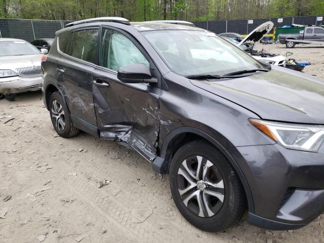 Photo 9 from auction – 2017 TOYOTA RAV4 LE with VIN JTMZFREV0HJ112818