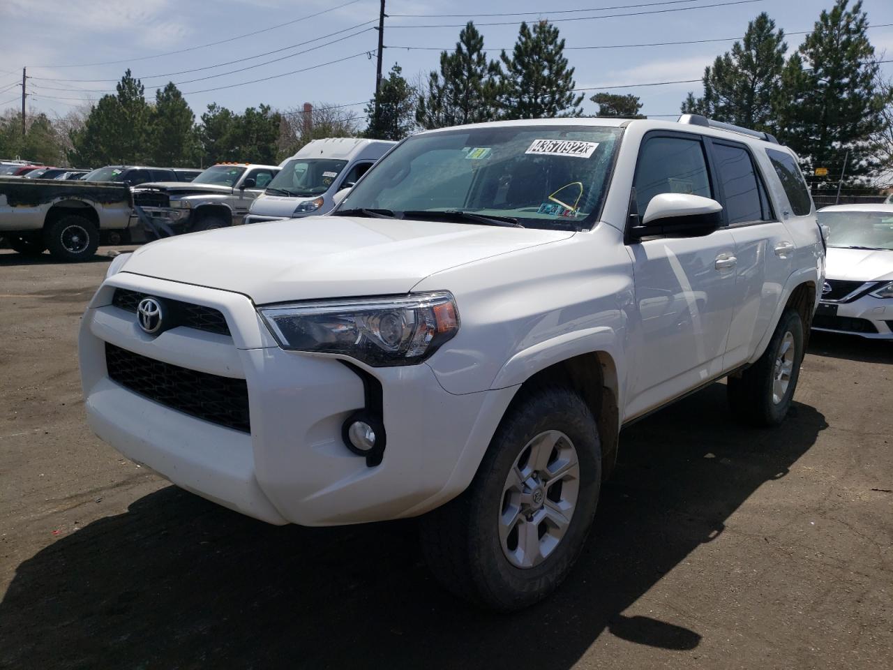 Photo 2 from auction – 2019 TOYOTA 4RUNNER with VIN JTEBU5JR3K5654869
