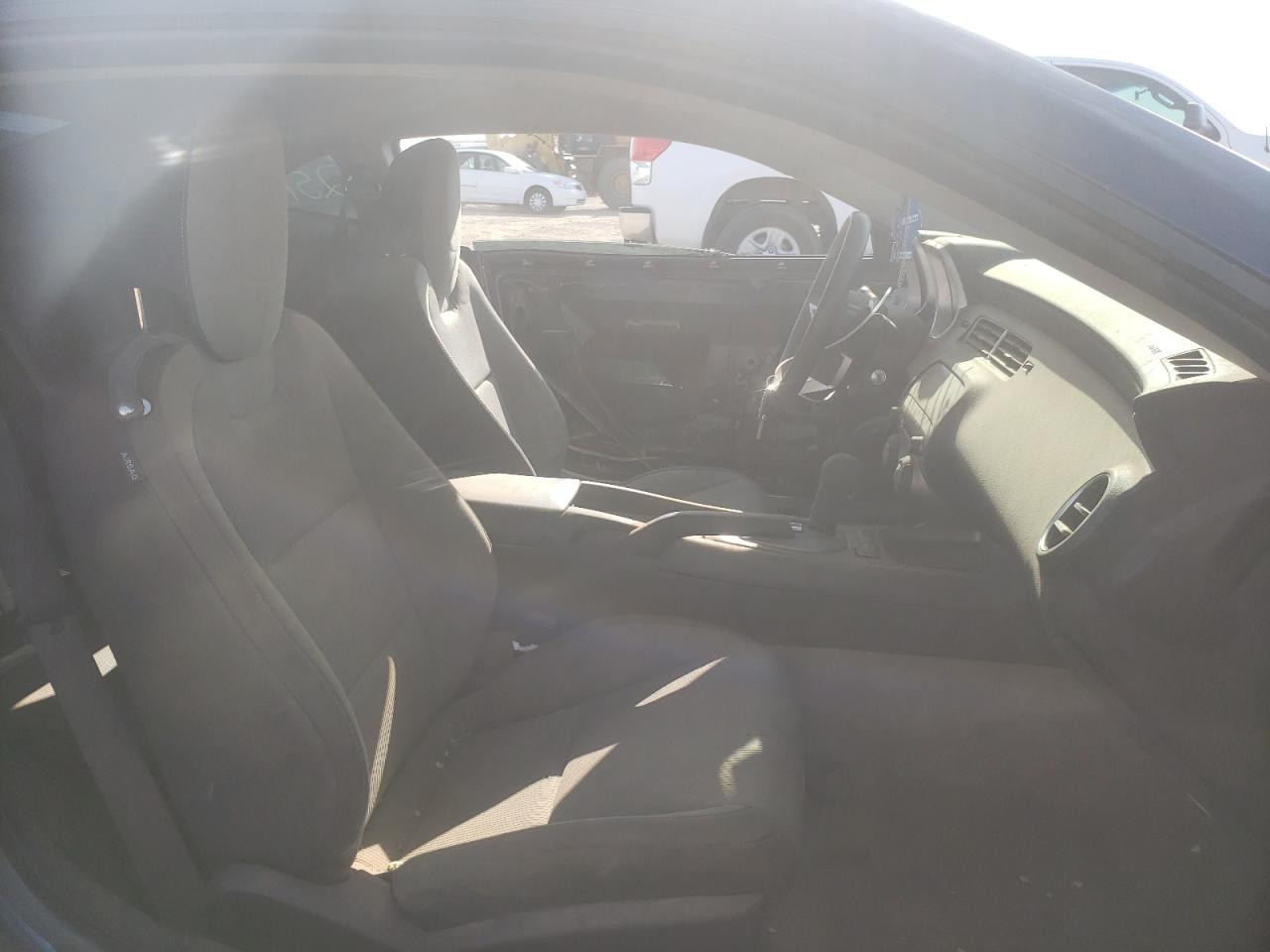 Photo 5 from auction – 2011 CHEVROLET CAMARO LT with VIN 2G1FB1ED7B9141798