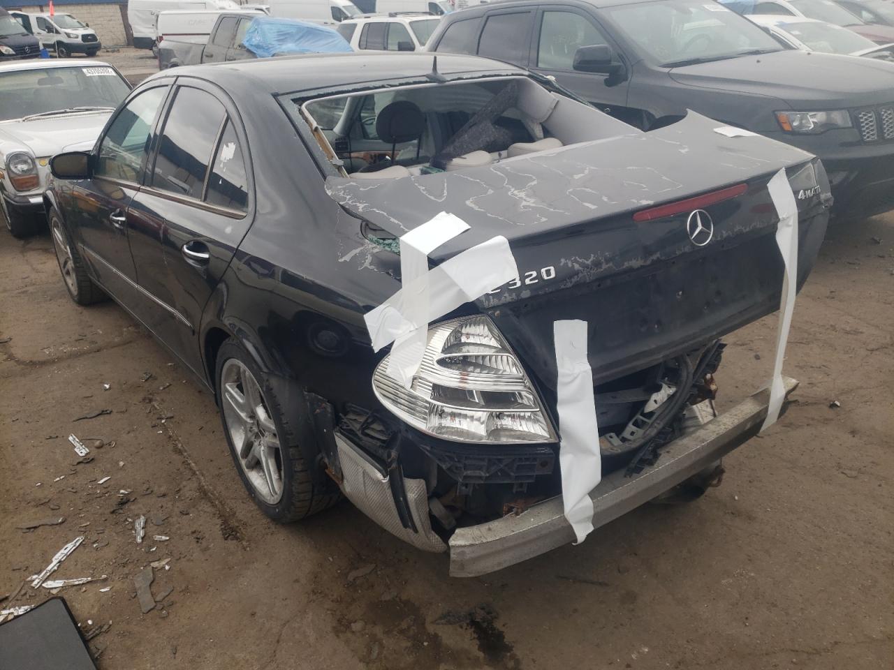 Photo 3 from auction – 2004 MERCEDES-BENZ E 320 4MAT with VIN WDBUF82J74X113203
