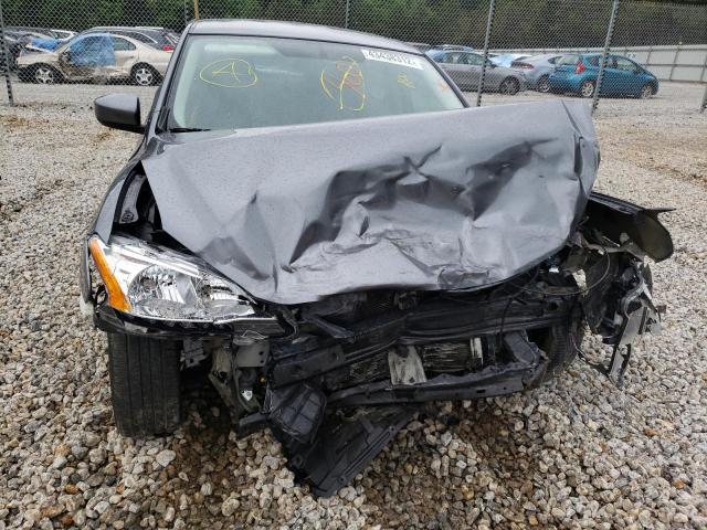 Photo 9 from auction – 2015 NISSAN SENTRA S with VIN 3N1AB7AP1FY344599