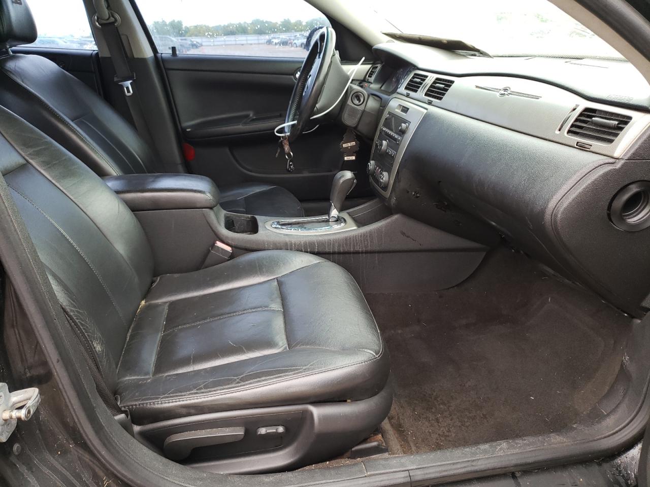 Photo 19 from auction – 2006 CHEVROLET IMPALA SUP with VIN 2G1WD58C669373139