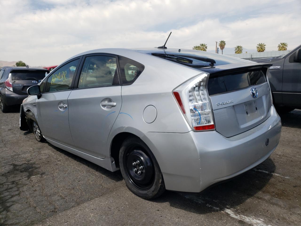 Photo 3 from auction – 2011 TOYOTA PRIUS with VIN JTDKN3DU6B1441573