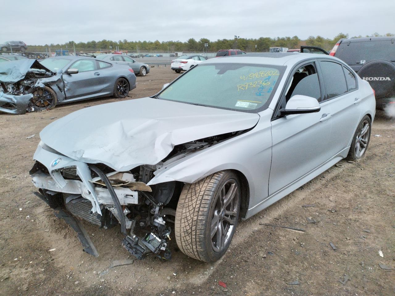 Photo 2 from auction – 2015 BMW 335 XI with VIN WBA3B9G58FNR93236