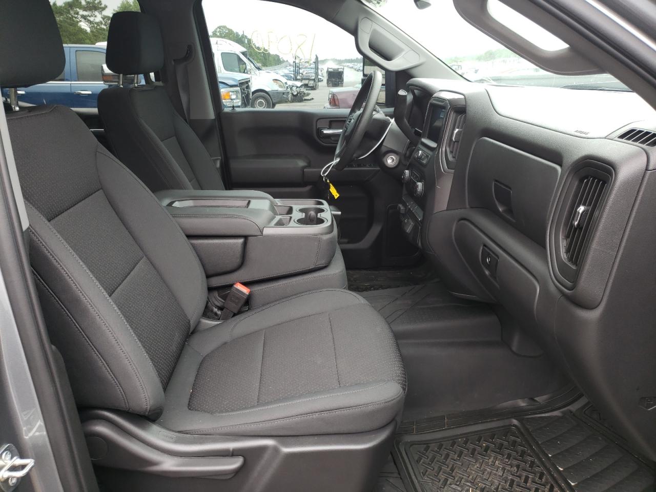Photo 5 from auction – 2020 CHEVROLET SILVERADO with VIN 3GCUYBEF5LG392640