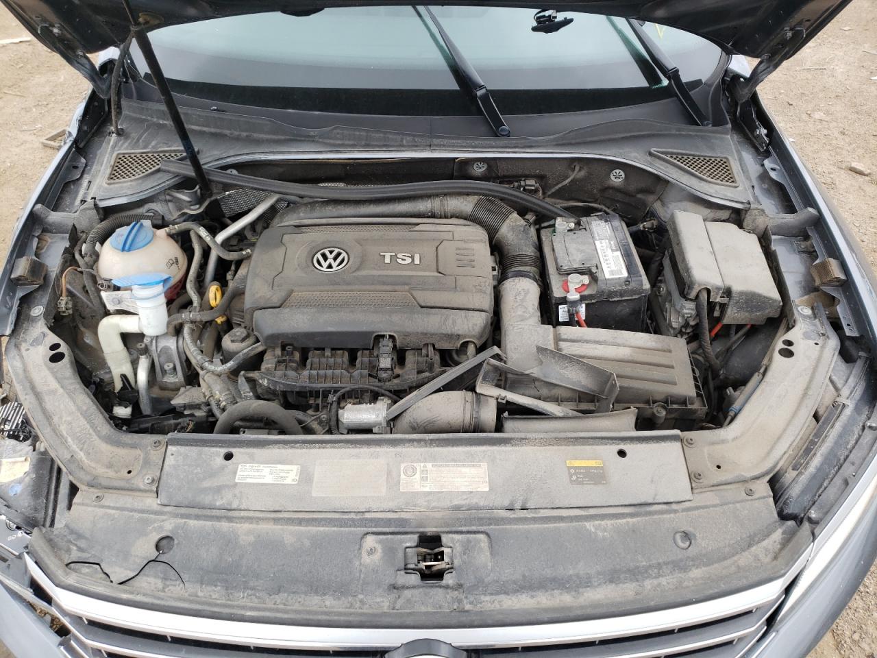 Photo 7 from auction – 2016 VOLKSWAGEN PASSAT SE with VIN 1VWBS7A35GC039922