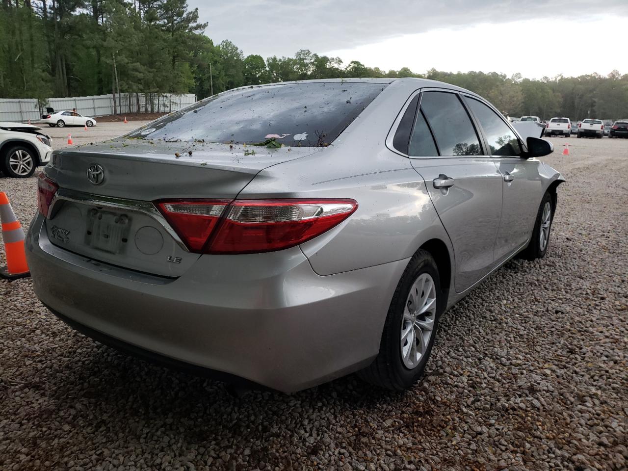 Photo 4 from auction – 2015 TOYOTA CAMRY LE with VIN 4T4BF1FK9FR468138