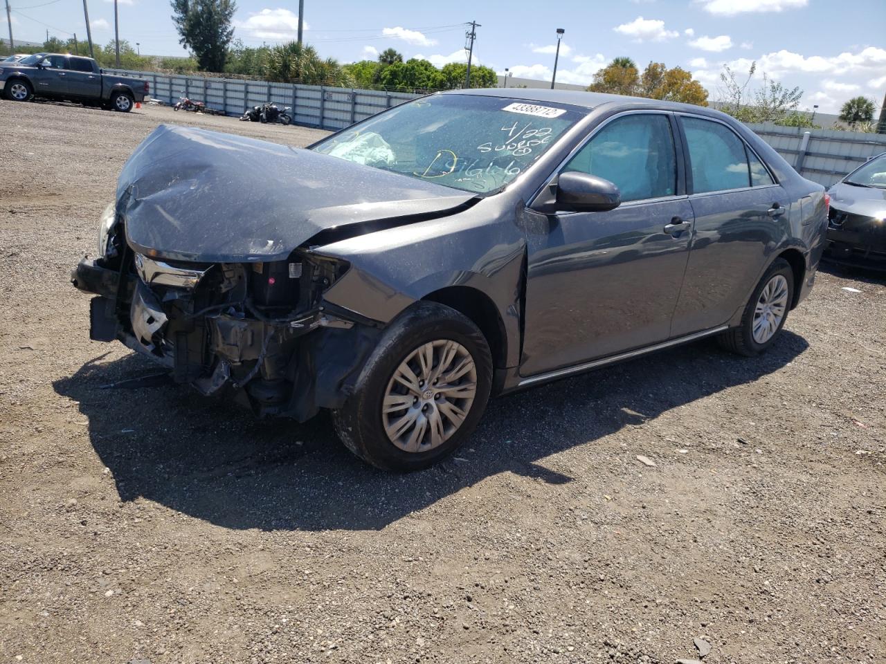 Photo 2 from auction – 2014 TOYOTA CAMRY L with VIN 4T1BF1FK1EU319666