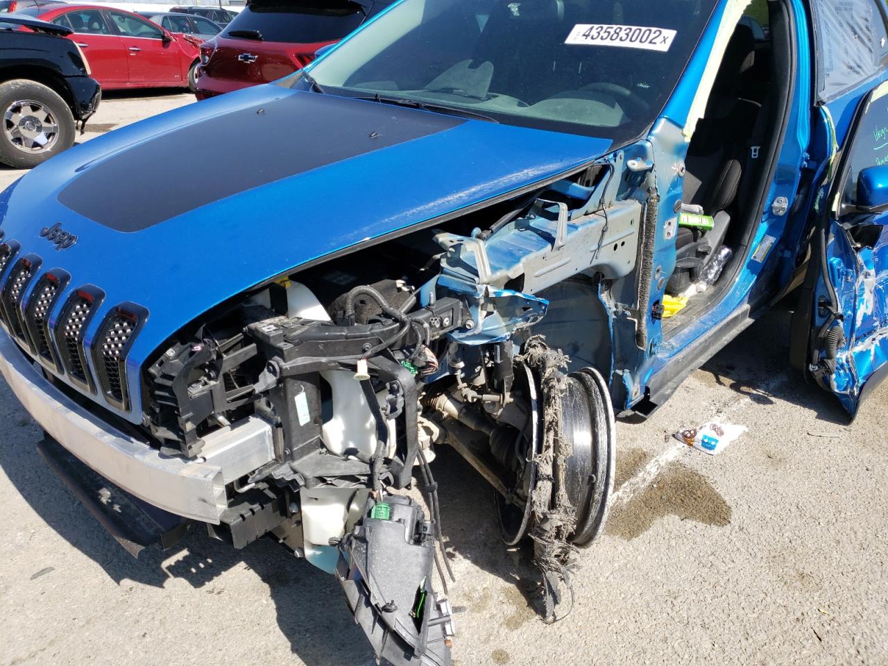 Photo 9 from auction – 2018 JEEP CHEROKEE L with VIN 1C4PJMCB8JD547950