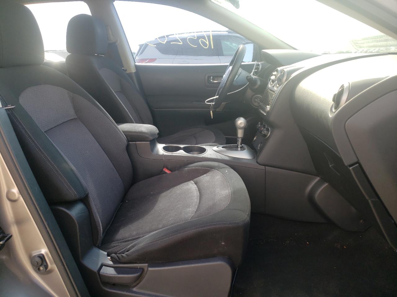 Photo 5 from auction – 2011 NISSAN ROGUE S with VIN JN8AS5MT3BW569686