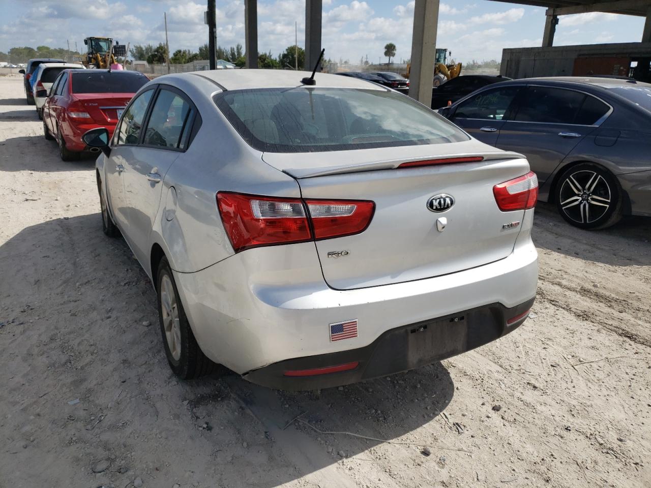 Photo 3 from auction – 2015 KIA RIO EX with VIN KNADN4A32F6459293
