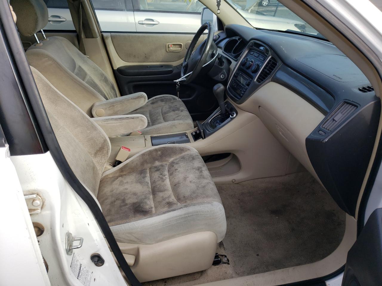 Photo 5 from auction – 2002 TOYOTA HIGHLANDER with VIN JTEHD21A920012902