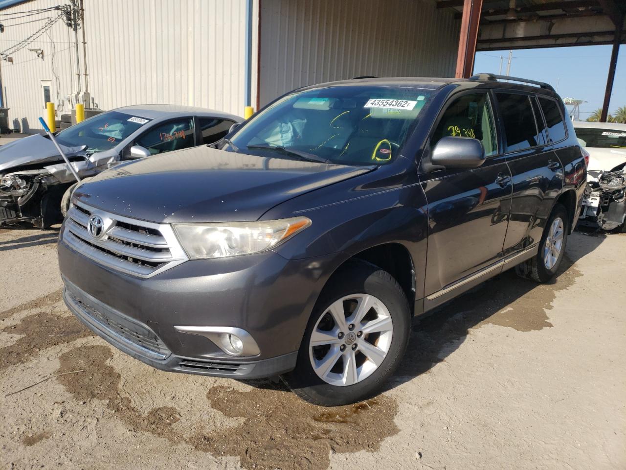 Photo 2 from auction – 2012 TOYOTA HIGHLANDER with VIN 5TDZK3EH3CS060986