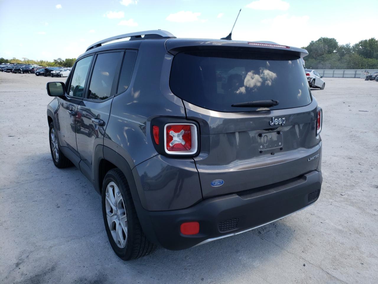 Photo 3 from auction – 2017 JEEP RENEGADE L with VIN ZACCJADB1HPE90806