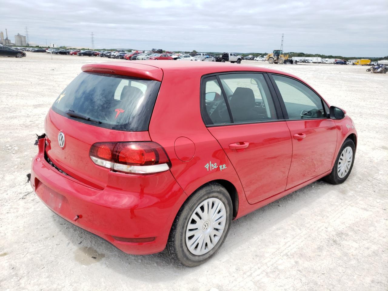 Photo 4 from auction – 2014 VOLKSWAGEN GOLF with VIN WVWDB7AJ6EW011469