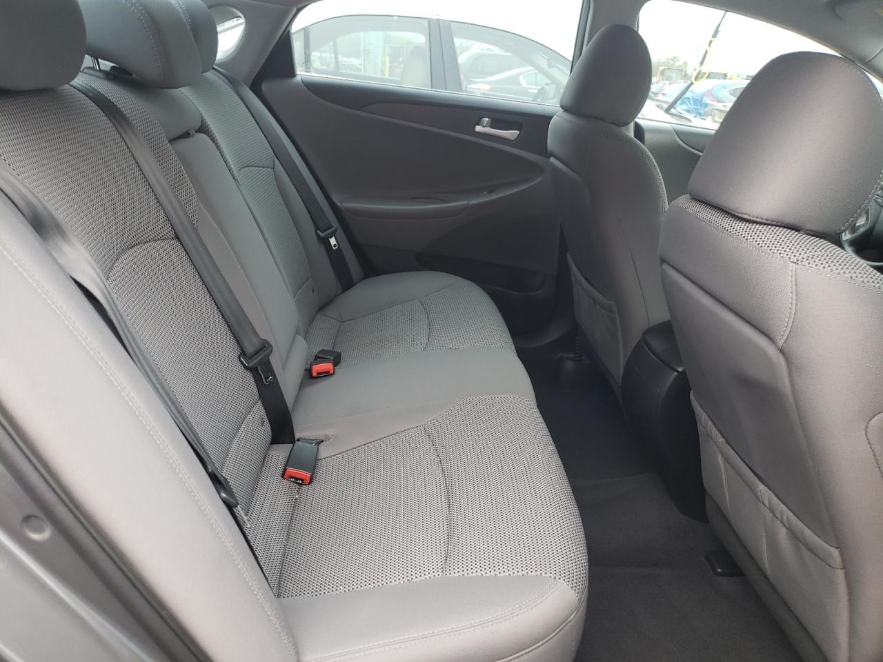 Photo 6 from auction – 2012 HYUNDAI SONATA GLS with VIN 5NPEB4AC6CH471058