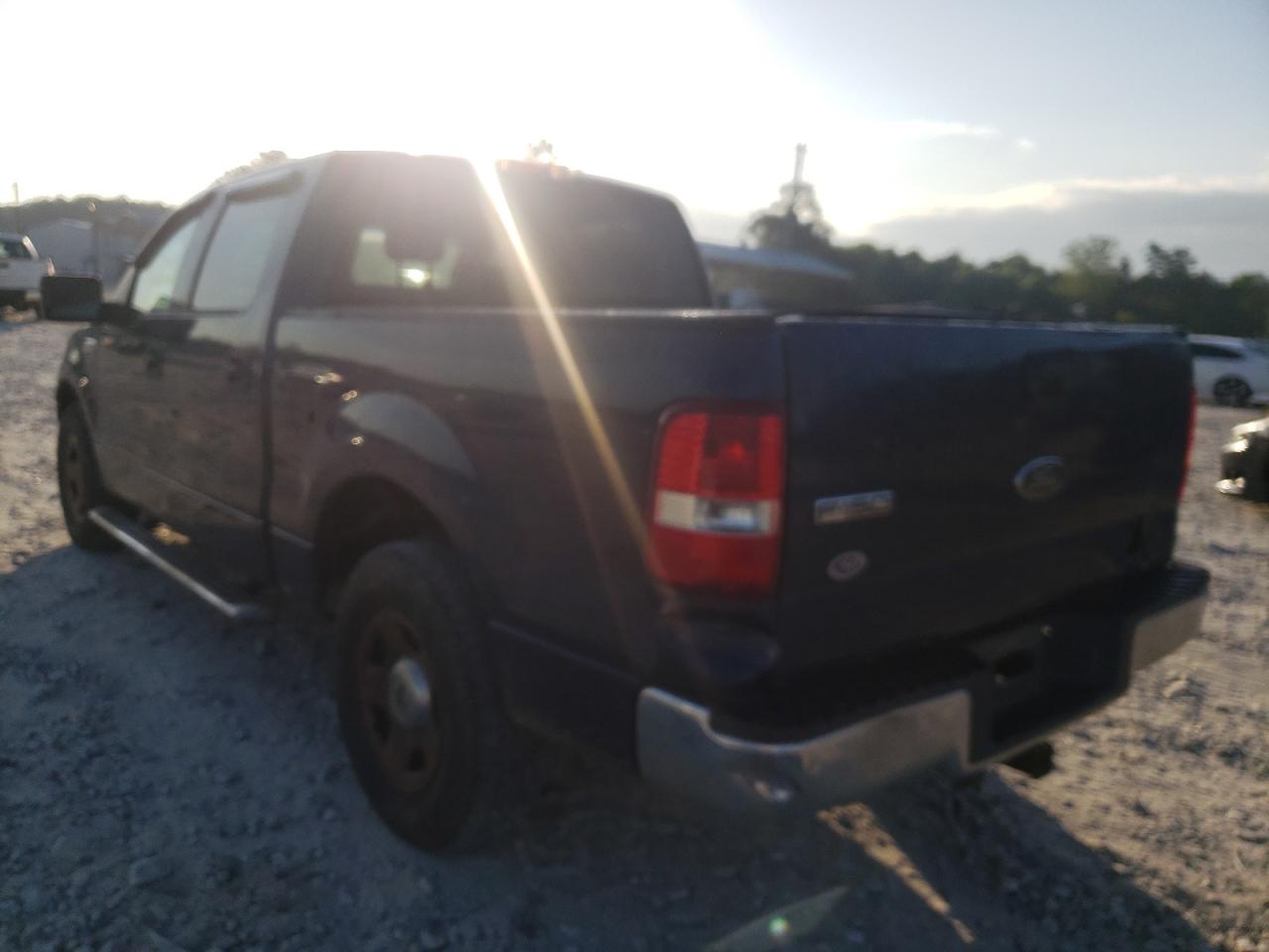 Photo 3 from auction – 2005 FORD F150 SUPER with VIN 1FTRW12W05KE69291