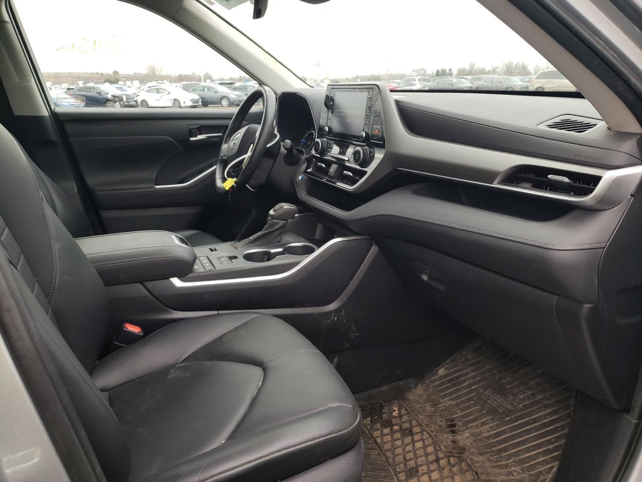 Photo 5 from auction – 2020 TOYOTA HIGHLANDER with VIN 5TDGBRCH0LS012181