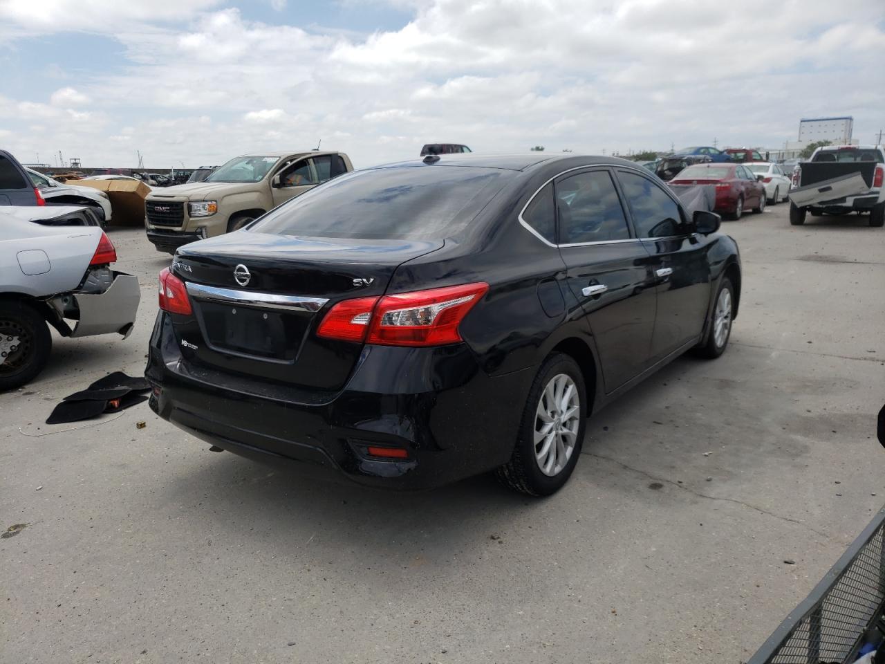 Photo 4 from auction – 2018 NISSAN SENTRA with VIN 3N1AB7AP6JL655290