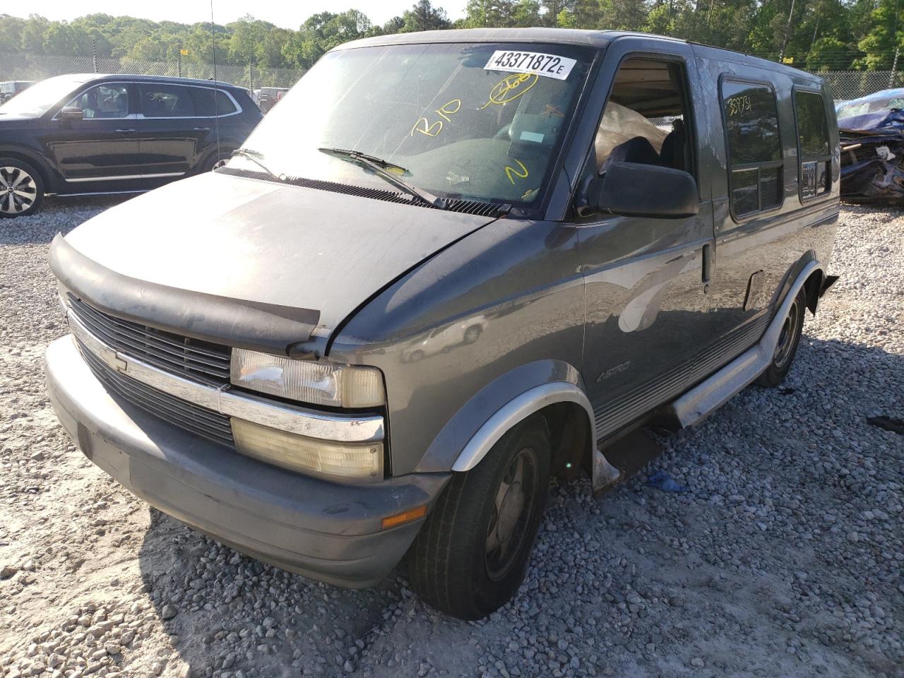 Photo 2 from auction – 2000 CHEVROLET ASTRO with VIN 1GBDM19WXYB159776