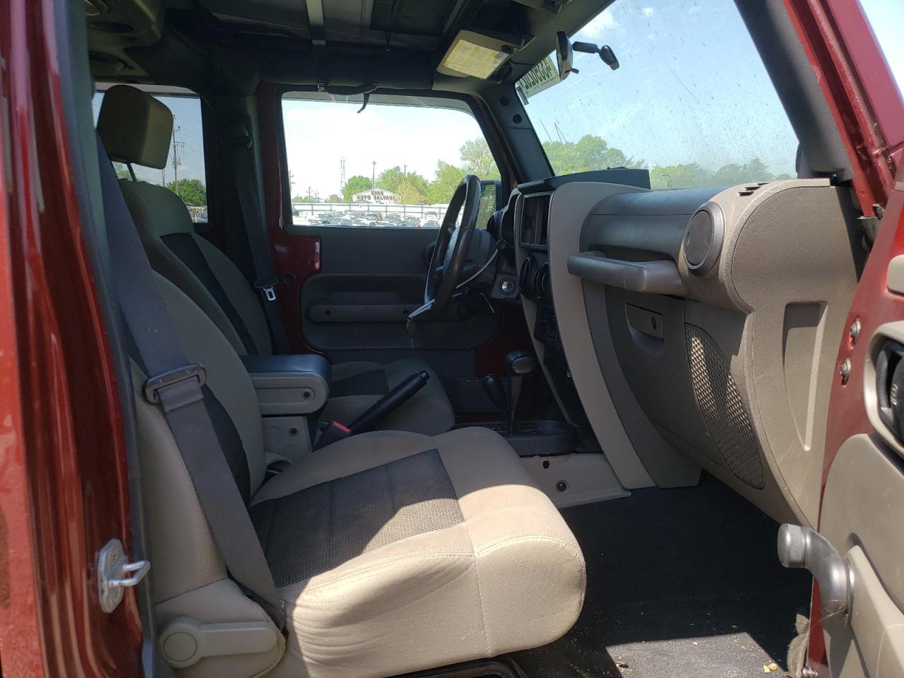 Photo 5 from auction – 2008 JEEP WRANGLER U with VIN 1J4GA39108L600935