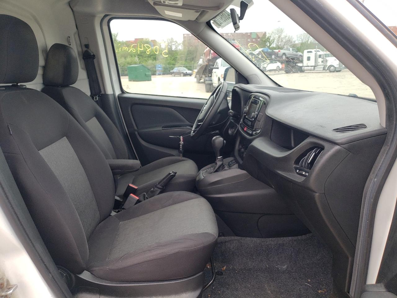 Photo 5 from auction – 2015 RAM PROMASTER with VIN ZFBERFBT5F6198458